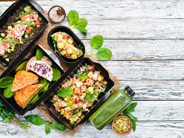 Catering dietetyczny jako element prestiżu – czy dieta pudełkowa może być symbolem statusu?