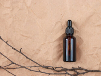 Buteleczka na olejek - jak wybrać opakowanie, które przedłuży trwałość produktu?